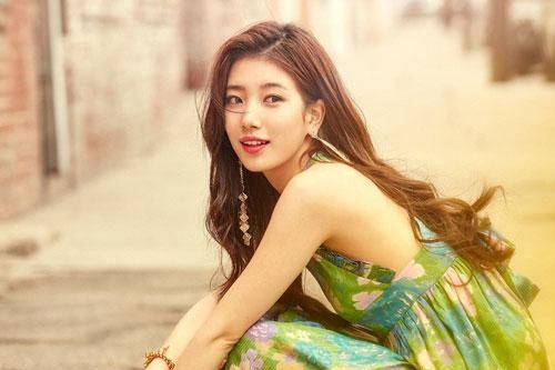 'Tình đầu quốc dân' Suzy - vẫn mãi là bình hoa di động