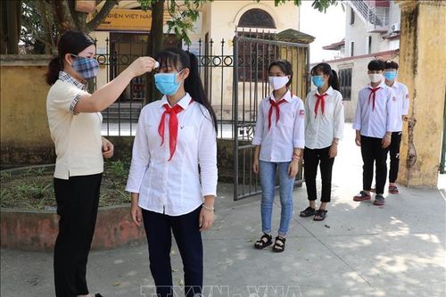 Các địa phương nỗ lực đảm bảo an toàn khi đón học sinh trở lại trường học