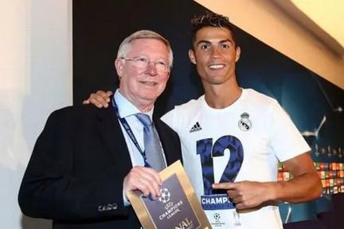 Chủ tịch Real 'trảm tướng' để ngăn Ronaldo trở lại M.U