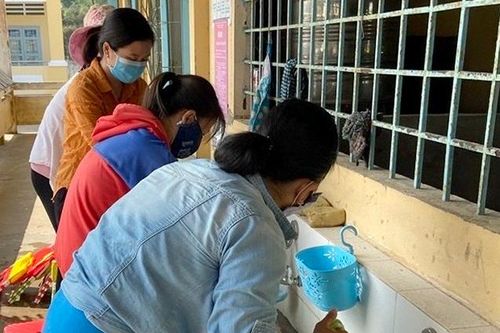 Gắn kết việc chăm sóc, giáo dục trẻ và học sinh đáp ứng chương trình dạy và học phù hợp với điều kiện thực tế