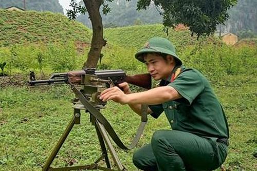 Giá bắn hiệu chỉnh súng tiểu liên AK