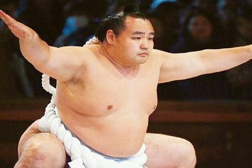 Võ sĩ sumo đầu tiên của Nhật Bản tử vong vì dịch Covid-19