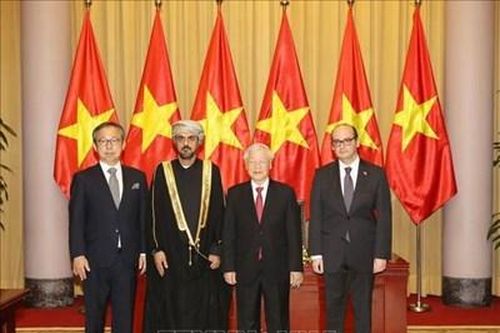 Tổng Bí thư, Chủ tịch nước Nguyễn Phú Trọng tiếp các đại sứ trình Quốc thư