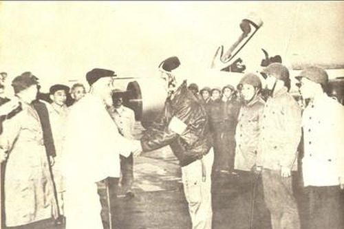 Nơi lưu giữ và làm sống lại những kỷ vật của Bác Hồ đối với bộ đội Phòng không - Không quân