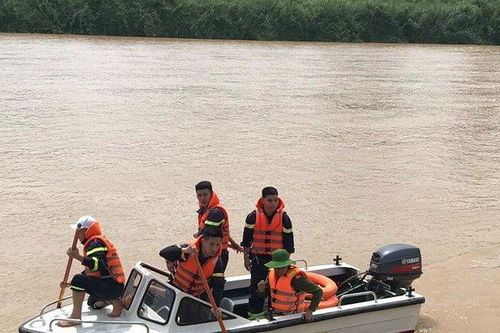Nam thanh niên viết thư tuyệt mệnh để lại trên cầu rồi gieo mình xuống sông