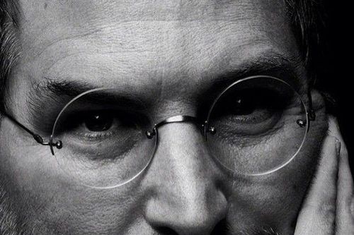 Apple đang làm kính như của Steve Jobs, bán giá 500 USD?