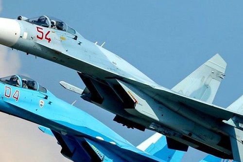 Vì sao Mỹ mua được Su-27 của Nga để về làm đối thủ huấn luyện trên không?
