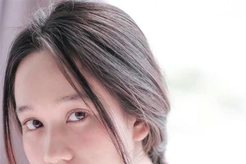 Sau Mắt biếc, Trúc Anh liên tục đổi style 'gái hư' nổi loạn