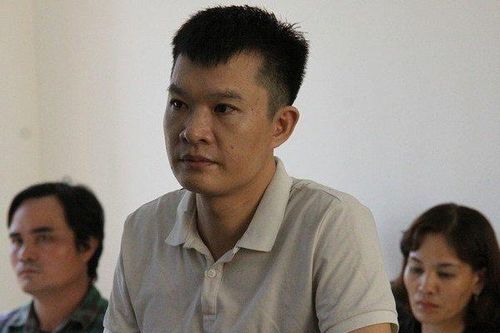 Án chung thân cho kẻ giết vợ, chém 'tình địch' vì nghi bị 'cắm sừng'