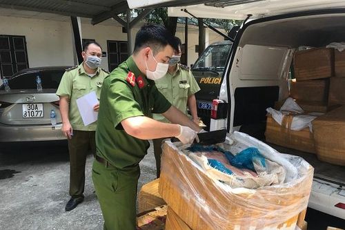 Thu giữ hơn 1 tấn nầm lợn 'bẩn' chuẩn bị lên bàn nhậu