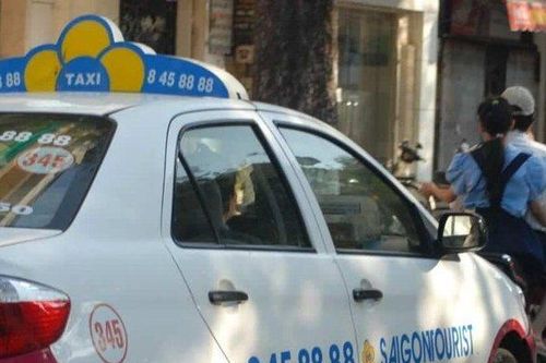 Lá đơn của cổ đông lớn tiết lộ 'khủng hoảng' của hãng taxi Saigontourist