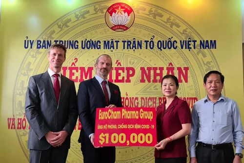 Nhóm công ty dược của EuroCham ủng hộ 100.000 USD chống Covid-19