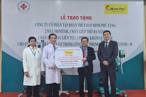 Trao thiết bị y tế phòng chống dịch trị giá 5 tỷ đồng cho Bệnh viện Nhân dân 115