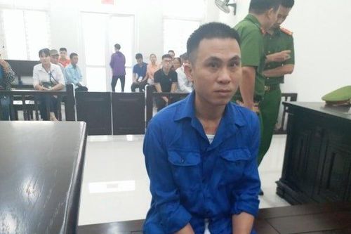 Đoạt mạng người họ hàng vi bị xếp gạch trước cổng nhà lĩnh án 18 năm tù