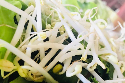 Bánh hỏi hỏi ai?