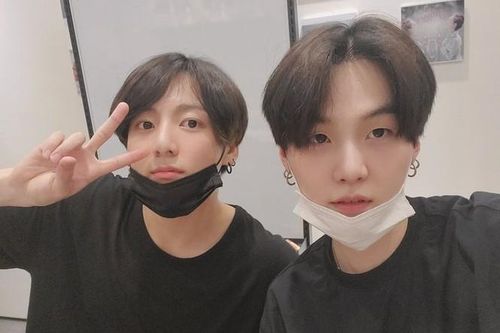 Jung Kook (BTS) đích thân xin lỗi về lùm xùm đi chơi mùa dịch ở Itaewon