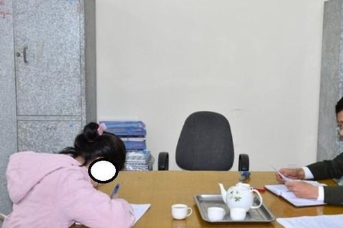 Bịa chuyện bị cướp, bạo hành... để nhận sự 'thương hại'