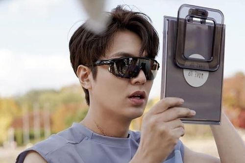 Lee Min Ho 'nghiện' soi gương như thế nào?