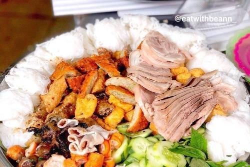Hà Nội không thiếu quán ngon lại rẻ: Lập hội bún đậu 'ăn sập' khu phố cổ mùa Hè này
