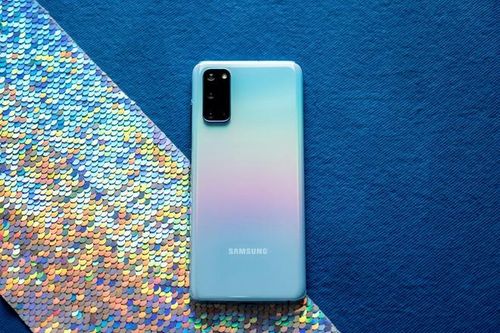 Loạt smartphone cao cấp năm 2020 đang có giá tốt ở Việt Nam