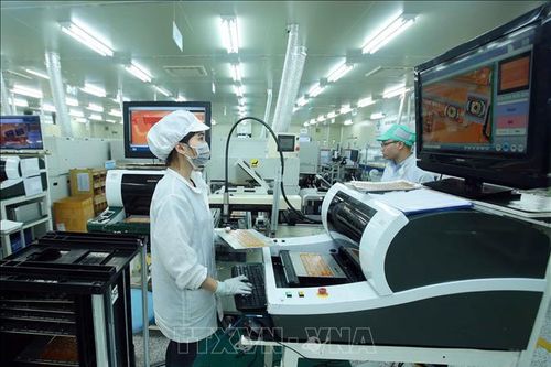 Thu hút đầu tư mới: Thận trọng khi 'đón sóng' vào ngành công nghệ, điện tử
