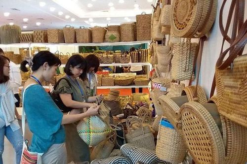 Sẽ tổ chức triển lãm các sản phẩm, mẫu thiết kế hàng thủ công mỹ nghệ mới, sáng tạo