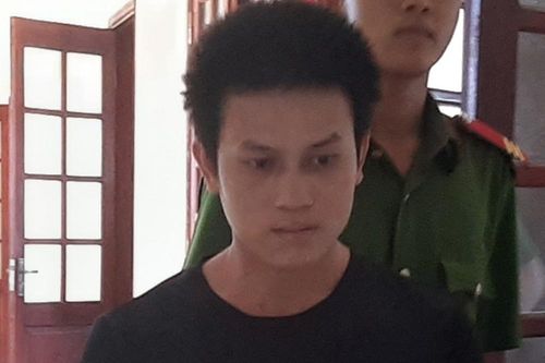 Xâm hại bé 7 tuổi, gã trai bản ở Nghệ An lĩnh án 20 năm tù