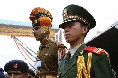 'Thùng thuốc súng' khu vực biên giới Ấn Độ - Trung Quốc được gỡ ngòi nổ