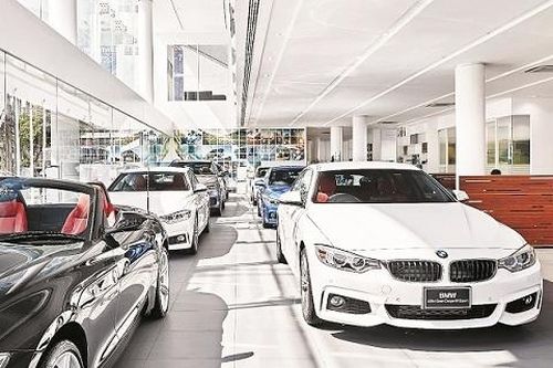 Thuế về 0%, mỗi năm 1 lần giảm giá, xe châu Âu hút khách
