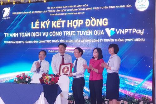 Khánh Hòa hợp tác thực hiện thanh toán trực tuyến dịch vụ hành chính công
