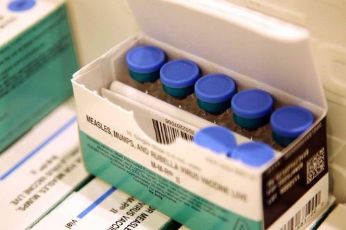 Y tá Australia tiêm nhầm vaccine cho 17 trẻ