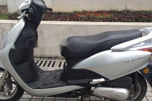 Tìm chủ sở hữu xe máy