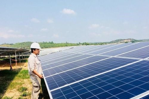 Điện mặt trời áp mái được hòa vào lưới điện quốc gia