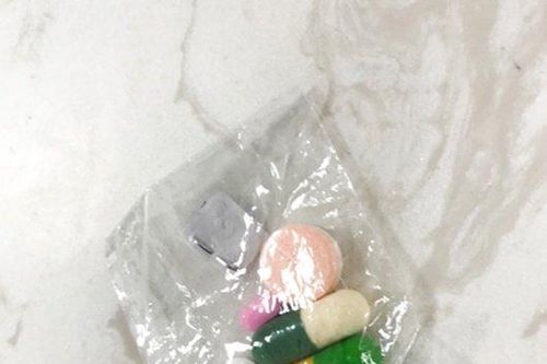 Bé trai 11 tuổi bị sốc phản vệ nguy kịch vì mẹ tự ý sử dụng thuốc mua ngoài tiệm