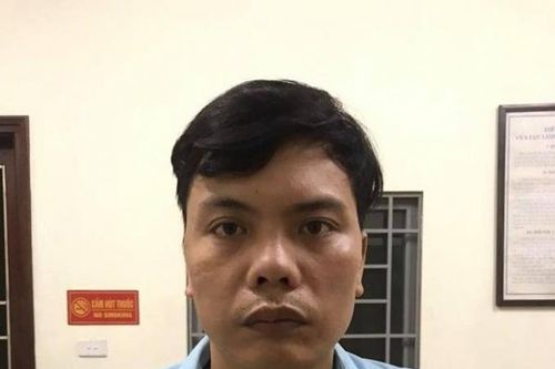 Tóm gọn 2 đối tượng hành nghề 'hai ngón' trên xe buýt