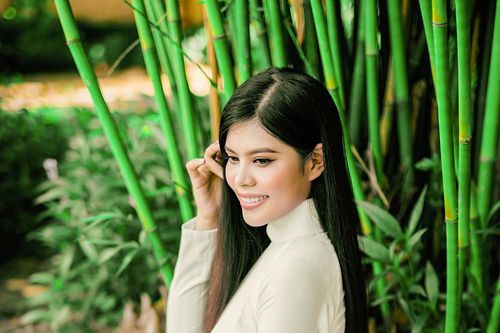 Nữ sinh du lịch Cần Thơ muốn mang vẻ đẹp đất nước đến với bạn bè thế giới