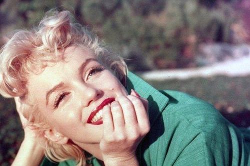 'Biểu tượng sex' Marilyn Monroe: Bị quấy rối tình dục khi lên 8 tuổi, ba lần hôn nhân tan vỡ