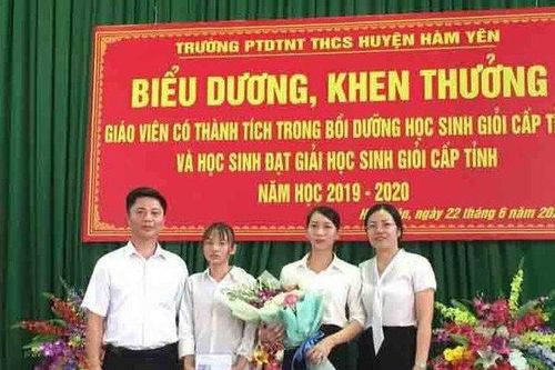 Học trò đi thi không đoạt giải, thầy hiệu trưởng làm điều này khiến ai cũng xúc động