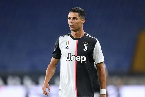 Ronaldo sút xa đẳng cấp, Juventus giữ vững ngôi đầu