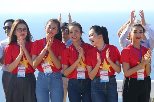Dàn hoa hậu 'hâm nóng' giải chạy đặc biệt trên đảo Lý Sơn