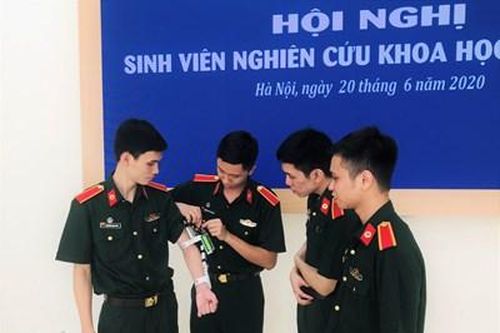 Thiết bị trợ lực cho bệnh nhân giảm sức cơ tay