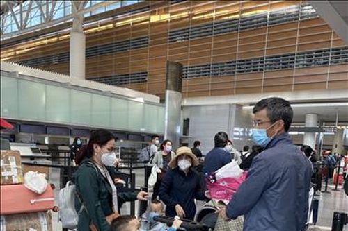 Bộ Giáo dục và Đào tạo sẽ có giải pháp hỗ trợ du học sinh Việt Nam tại Mỹ