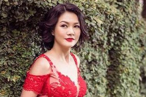 Nhan sắc của cựu người mẫu Hoàng Xuân trong 'Đừng bắt em phải quên'