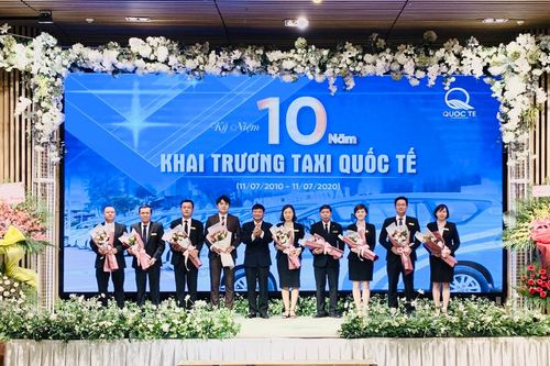 Kỷ niệm 10 năm khai trương Taxi Quốc Tế