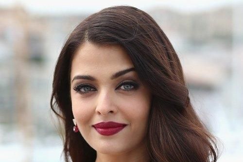 Gia đình 'Hoa hậu đẹp nhất mọi thời đại' Aishwarya Rai nhiễm Covid-19