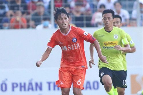 Hà Nội chưa thoát khủng hoảng, Quảng Nam báo động đỏ ở V.League