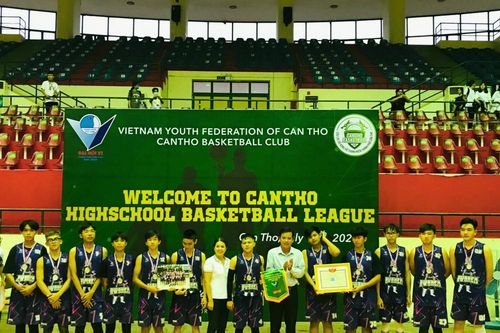 Hơn 180 cầu thủ tham gia Giải Bóng rổ Thanh niên THPT Cần Thơ