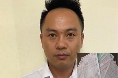 Bắt 'ông trùm' buôn bán hóa đơn trái phép ở Hải Phòng