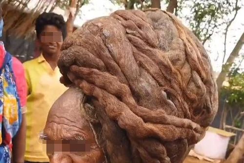 Kinh ngạc những mái tóc hàng thập kỷ không cắt