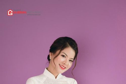 Cô giáo 9X dạy tiếng Anh miễn phí cho người Việt và những điều học được từ Singapore